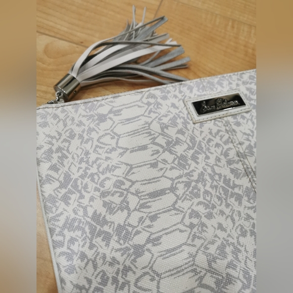 Sam Edelman clutch bag - Picture 3 of 5
